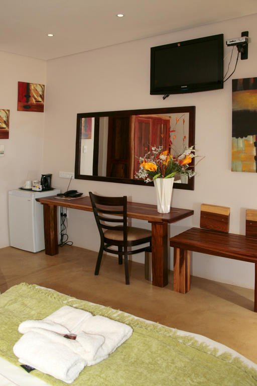 Cest Si Bon Hotel Очиваронго Номер фото