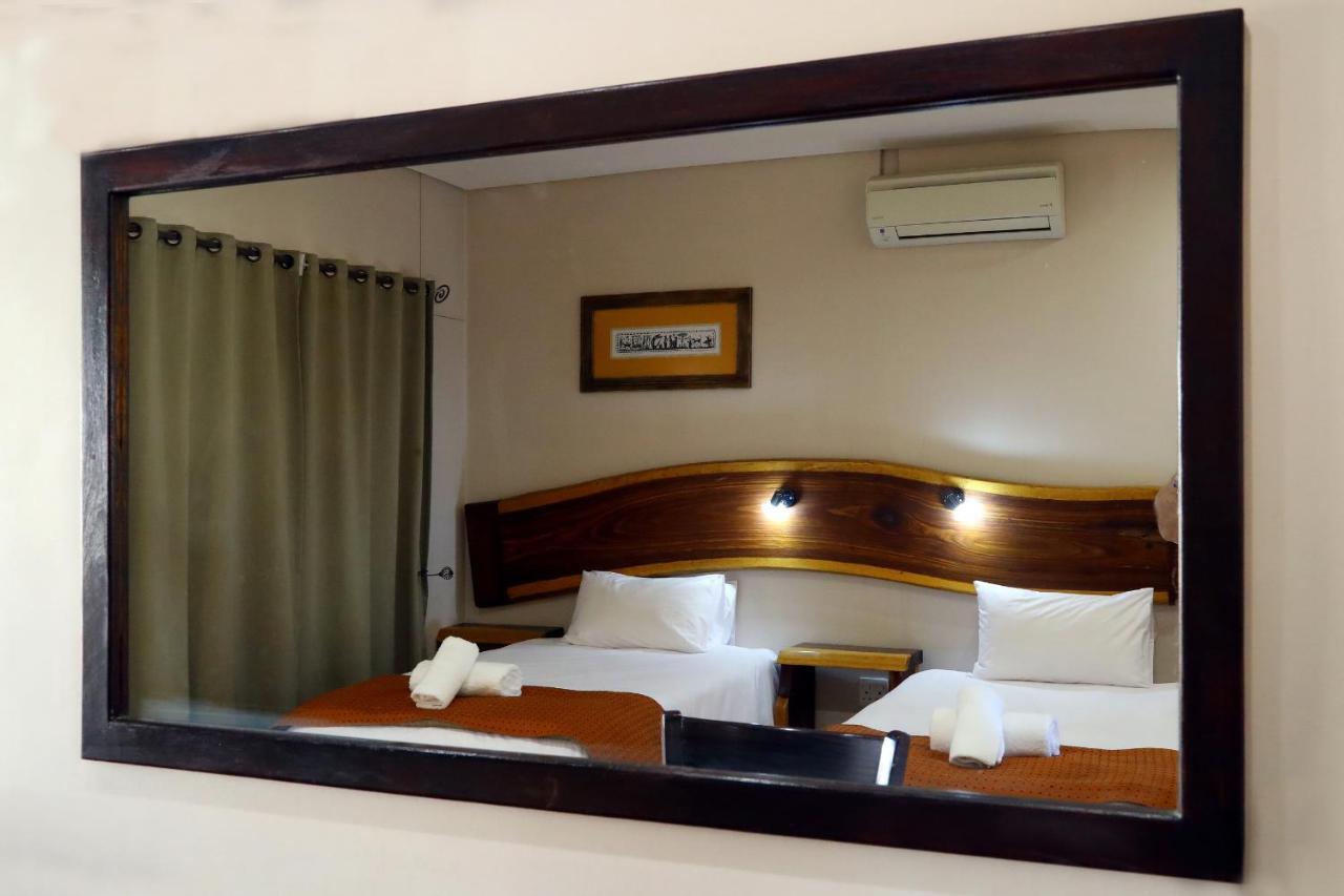 Cest Si Bon Hotel Очиваронго Экстерьер фото