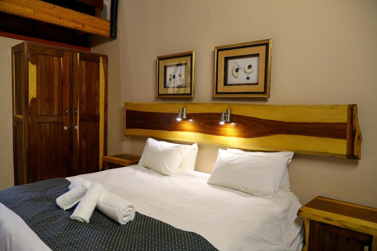 Cest Si Bon Hotel Очиваронго Экстерьер фото