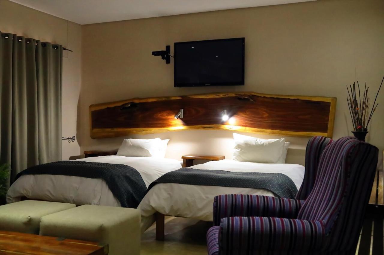 Cest Si Bon Hotel Очиваронго Экстерьер фото