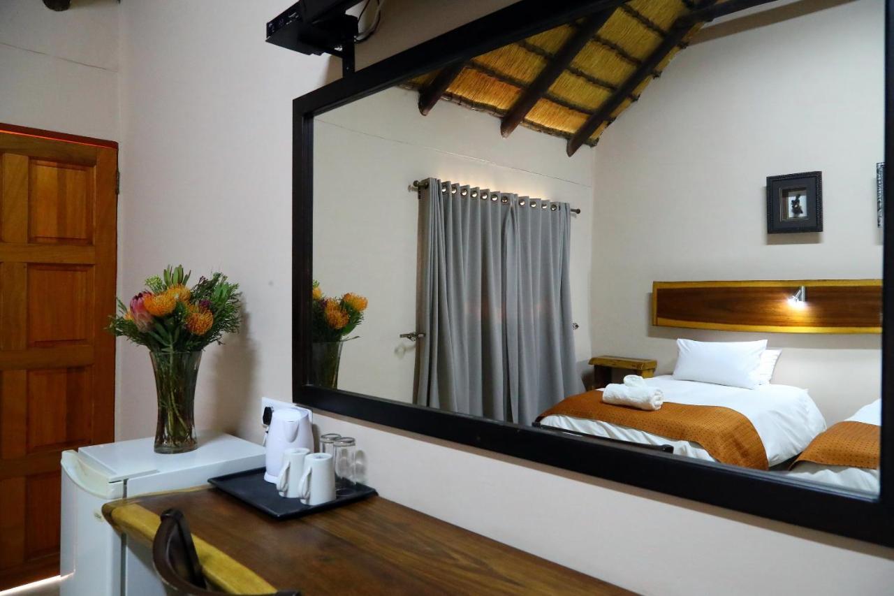 Cest Si Bon Hotel Очиваронго Экстерьер фото